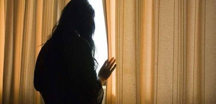 Dubaï : Une fille de 13 ans contrainte de se prostituer couchait avec 11 hommes par jour