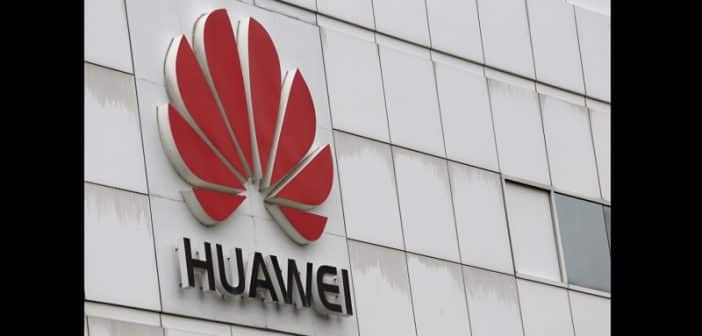 Huawei punit deux de ses employés pour un tweet