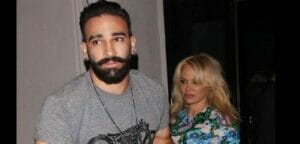 People: Pamela Anderson Partage Un Cliché Au Lit Avec Adil Rami (Photos)