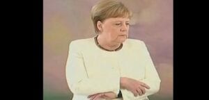 Angela Merkel Victime Une Nouvelle Fois D’une Crise De Tremblements (Vidéo)