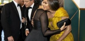 Beyoncé Rencontre Meghan Markle Et Ose Une Familiarité !