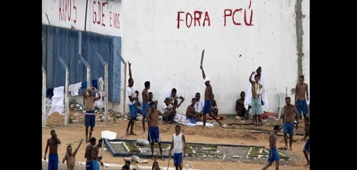 Brésil , 16 ,Détenus Décapités ,Prison