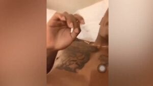 Clinton Njie, Ancien Joueur De Marseille, Poste Une Sextape Sur Snapchat: Cette Vidéo Fait Le Tour Des Réseaux Sociaux