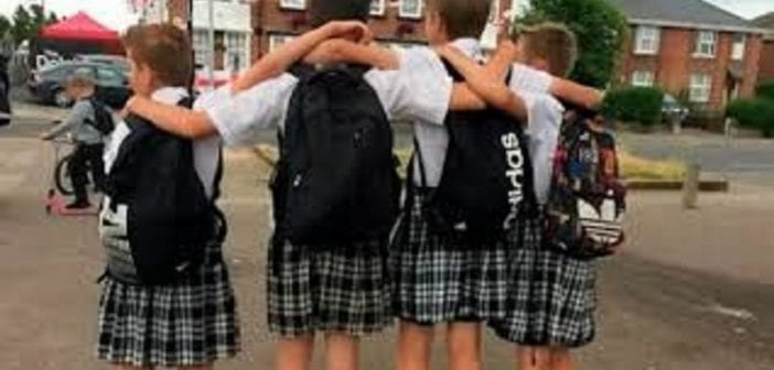 Irlande: les garçons seront autorisés à porter des jupes à l’école