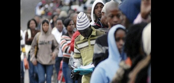 Kenya : les députés exigent un salaire pour les chômeurs et stagiaires
