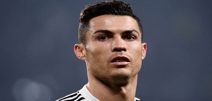 People : Cristiano Ronaldo Saute Sur Un Policier En Chine (Vidéo)