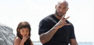 People: La Fille De Booba Attaquée, Le Rappeur Et Ses Fans Réagissent