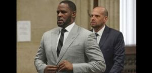 R.kelly: Le Chanteur Retourne Une Nouvelle Fois En Prison