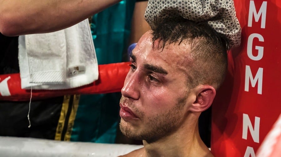 Un Boxeur Russe Trouve La Mort Après Avoir Été Roué De Coups Dans Le Ring (Vidéo)