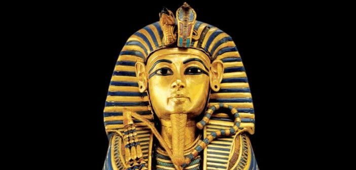 Une Statue De Pharaon, Mise Aux Enchères , Londres, Les égyptiens, En Colère