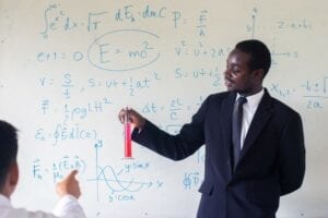 Emploi: Recherche De Professeur De Science Physique