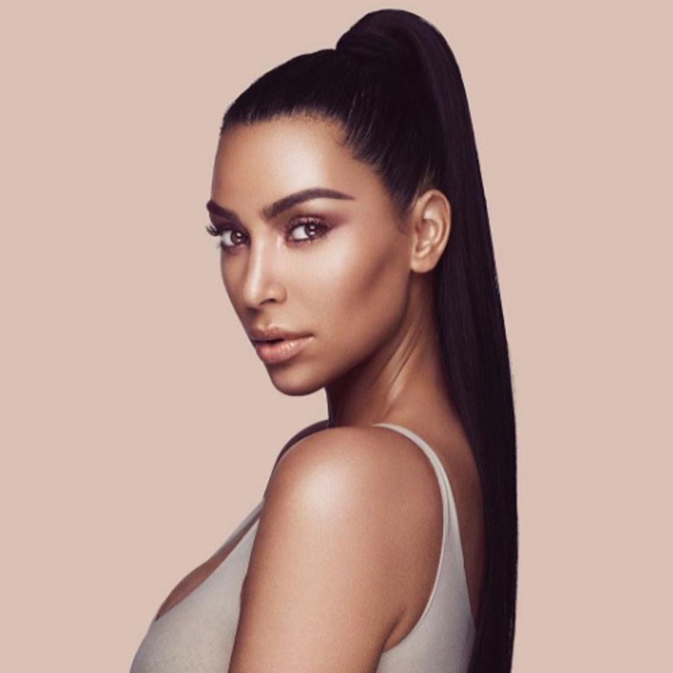 Kim Kardashian A T-Elle 6 (Six) Orteils Au Pied Gauche?