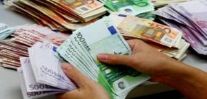 France: Un Homme Reçoit Par Erreur 177.000 Euros Sur Son Bancaire