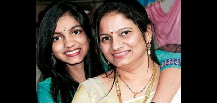 Inde, Une Actrice, étrangle Sa Fille , 17 Ans à Mort ,suicide