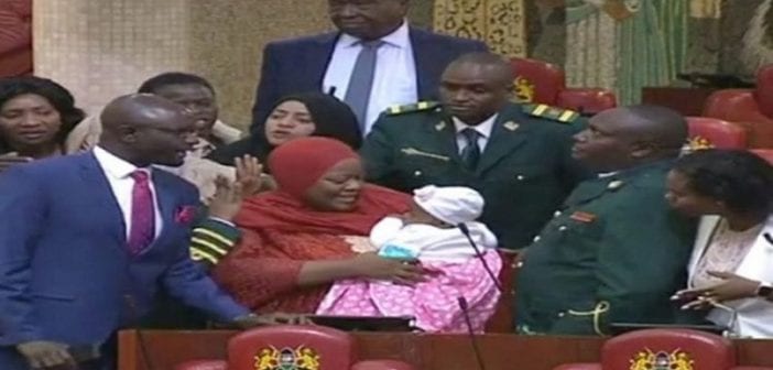 Kenya,une Députée Venue, Bébé Chassée ,parlement