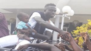 Krepin Diatta Dévoile Son Fils À Ses Détracteur Sur Les Réseaux Sociaux