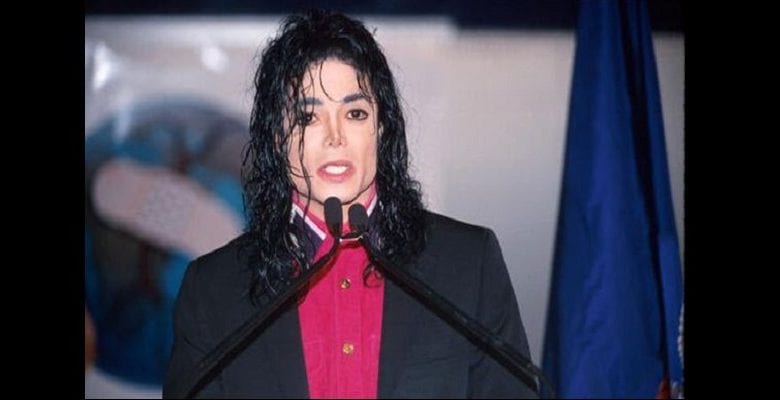 Le Testament De Michael Jackson Perdu? Son Ancienne Attachée De Presse Envoie Un Message À Donald Trump (Vidéo)