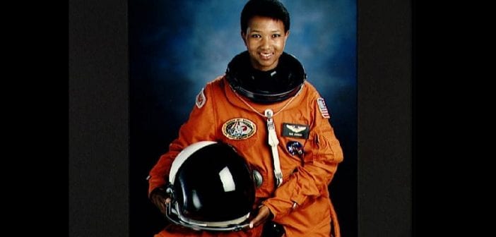 Mae Carol Jemison, Première Femme Afro-Américaine À Aller Dans L’espace