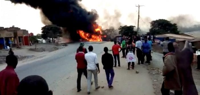 Ouganda : 19 Morts Dans L’explosion D’un Camion-Citerne
