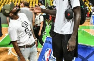 Tacko Fall, Même L’artiste Davido N’en Croit Pas Ses Yeux