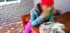 Une Infirmière Oblige Sa “Rivale” À Manger Des Matières Fécales (Vidéo)