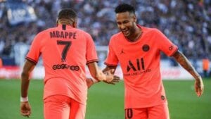 Neymar A Insulté Mbappé Dans Les Vestiaires