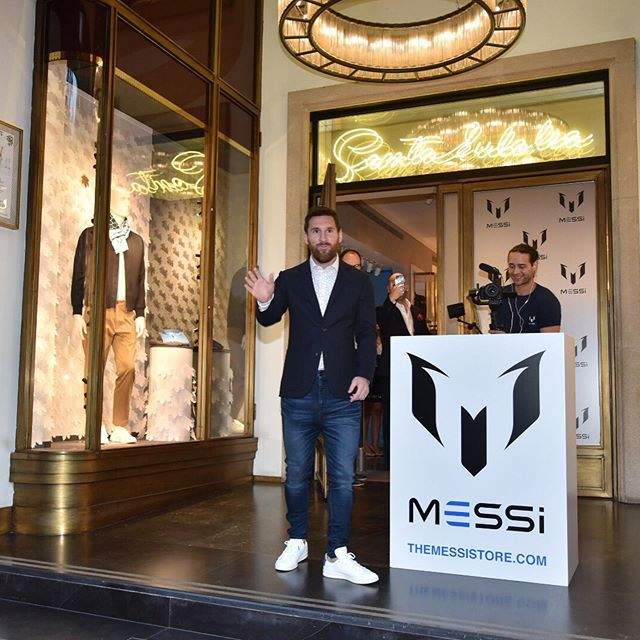 Leo Messi Ouvre Un Magasin De Vêtements Griffés « Messi » À Barcelone(Photos)
