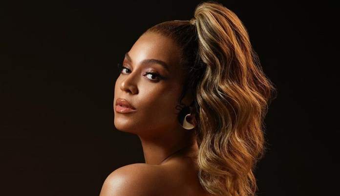 Beyoncé Sort Documentaire Album The Lion King The Giftdécouvrez