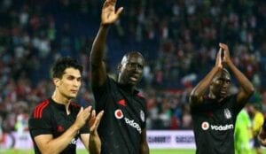 Demba Ba Invite Les Joueurs Noirs À Quitter Le Championnat Italien