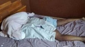 Drame Dans Un Hôtel: En Plein Ébat S’xul, Il Fait Un Arrêt Cardiaque, La Fille Plie Ses Jambes