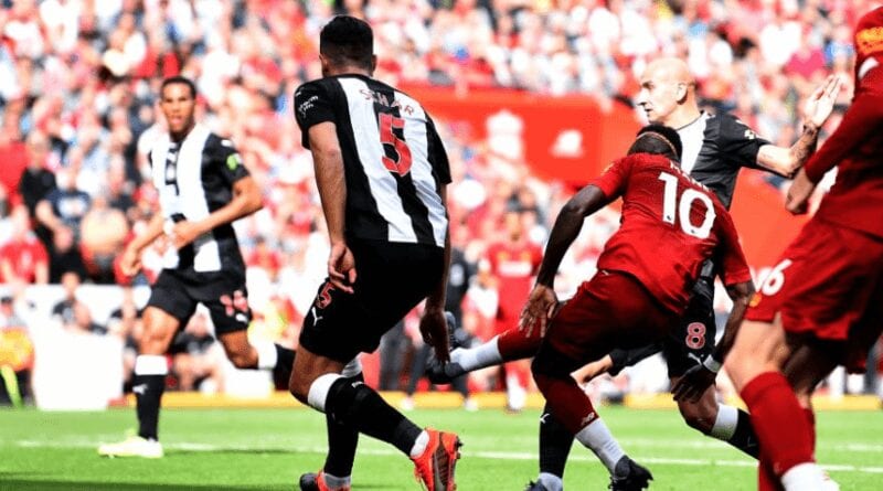 Liverpool 2 – 1 Newcastle ,mi Temps, Sadio Mané, S’offre Un Doublé,vidéo