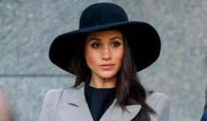 People : En Terre Africaine, Meghan Markle Rend Un Bel Hommage À Une Jeune Femme Victime De Féminicide