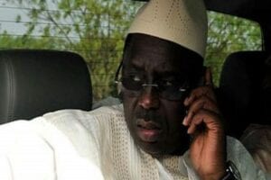 Sénégal : Le Président Macky Sall Met Fin Aux Forfaits Illimités Téléphoniques Des Ministres