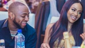 « Tu Ne Rirais Pas Avec Moi Si Je N’avais Pas D’argent », Dixit Davido À Sa Fiancée