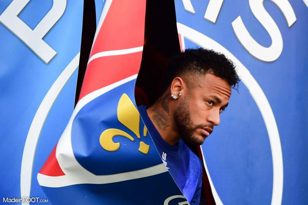 Insulte Lors D’un Match/ Le Tas Réduit La Sanction De Neymar