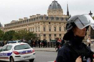 En Direct De Paris : Agression À L’arme Blanche À La Préfecture De Police Fait 4 Morts