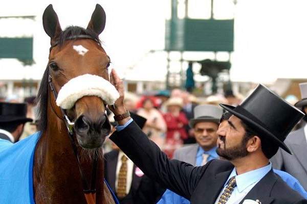 Dubaï : Cheikh Mohammed dépense plus de 4 millions de dollars pour un cheval (photos)
