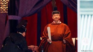 Japon: Le Nouvel Empereur Naruhito Proclame Sa Montée Sur Le Trône