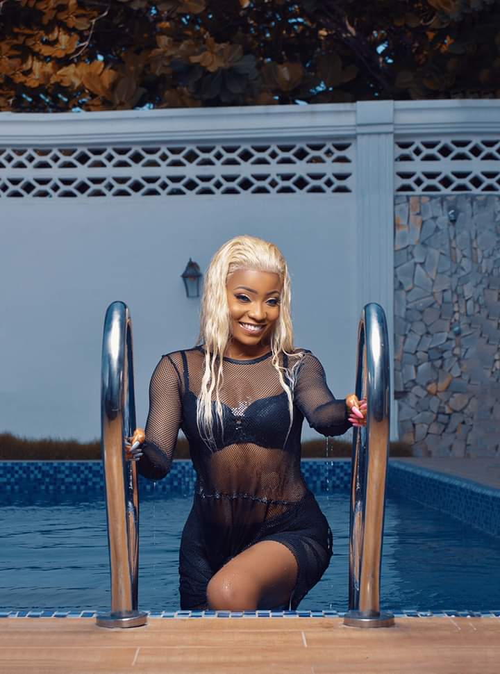 IMG 20191016 WA0035 - La chanteuse togolaise Senzaa critiquée pour s'être dépigmentée
