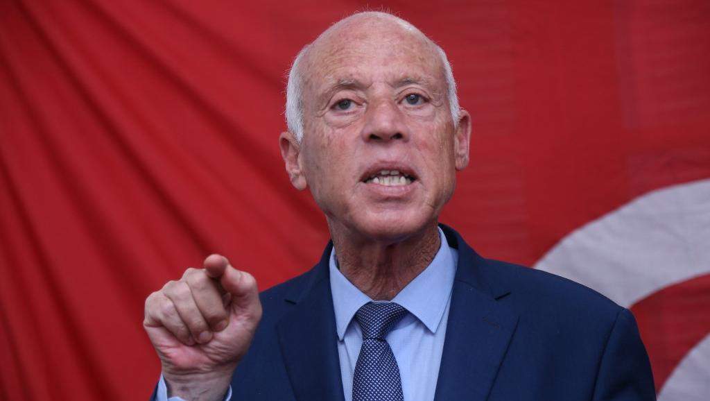 Crise Politique En Tunisie : Le Président Kais Saied Suspend Le Parlement Et Démet Le Chef Du Gouvernement