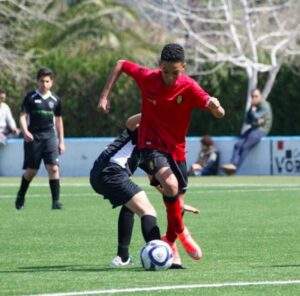 Etienne Eto’o S&Rsquo;Adresse En Toute Humilité À Ses Nouveaux Coéquipiers En Équipe Nationale U17