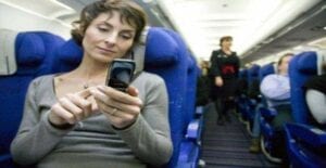 Faut-Il Réellement Utiliser Le Téléphone Portable Dans L’avion ?