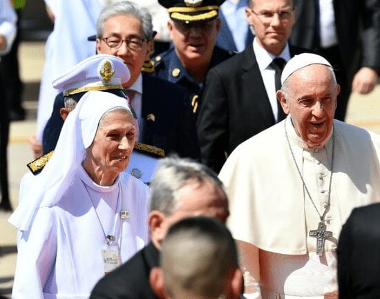 Vatican : Le Pape Est Allé En Thaïlande