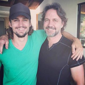 Novelastv: Guy Ecker Nous Présente Son Fils !