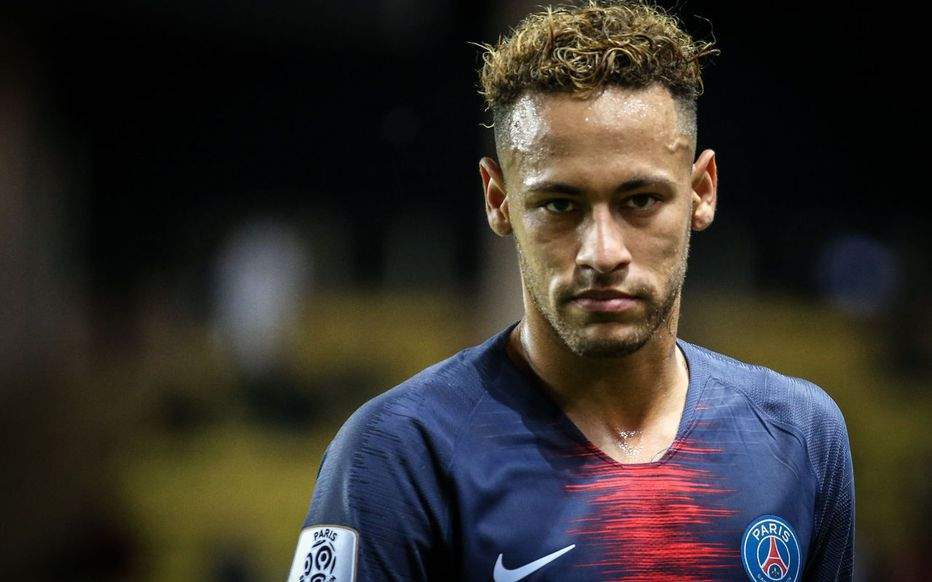 Éric Abidal annonce l’arrivée imminente de Neymar au FC Barcelone