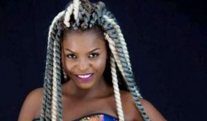 Daphné Sacrée Meilleure Artiste Féminine Aux  « Balafon Music Award 2019 « .