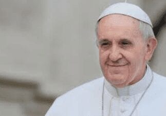 Vatican : Le Pape François rend hommage à son père spirituel