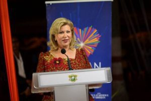 Abidjan : La Première Dame Dominique Ouattara Donne Le Top Départ Des Fêtes De Fin D’année