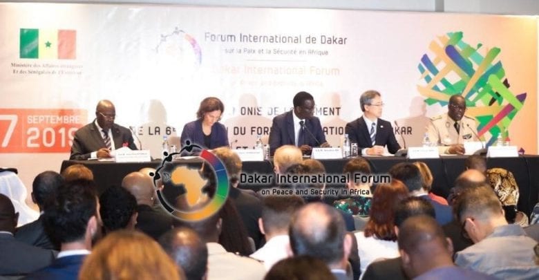 Dette africaineSix chefs d’État remettent en cause consensus Washington Dakar - Dette africaine : Six chefs d’État remettent en cause le consensus de Washington à Dakar