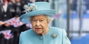 Pourquoi Elizabeth Ii Peine À Rédiger Son Traditionnel Discours Pour Les Fêtes ?